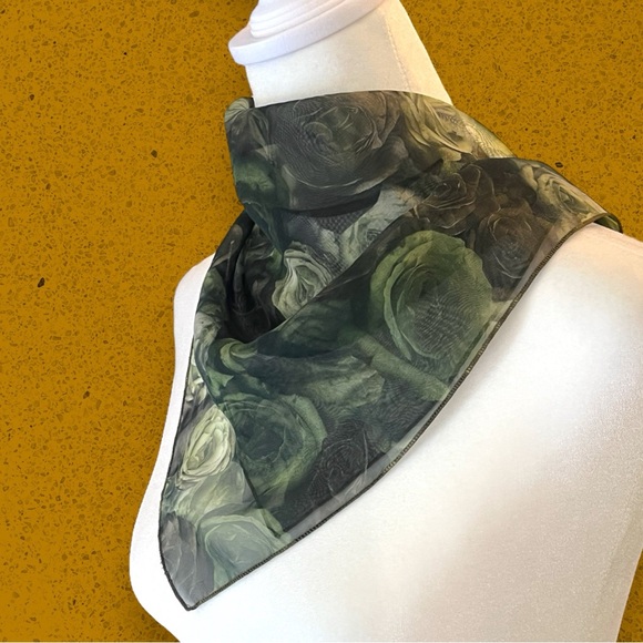 VTG Green Rose Floral Print Sheer Square Scarf - Picture 5 of 6